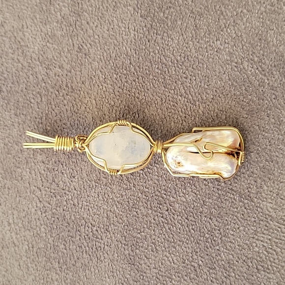 Moonstone & Fresh Water Pearl Pendant - Picture 3 of 6